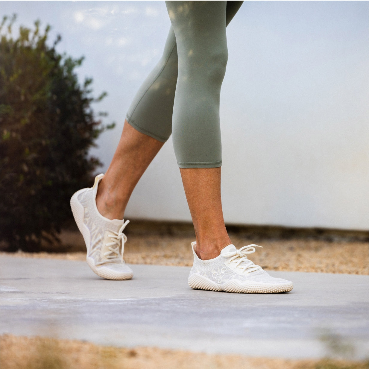 靴 VIVOBAREFOOT 38 MOTUS STUDIO SNEAKER Vivobarefoot - Motus Studio Sneaker – Barefoot Asia